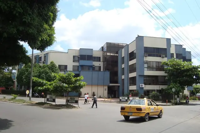 Servicio de transporte privado VIP con conductor en Florencia, Colombia — traslados desde Aeropuerto Gustavo Artunduaga (FLA)